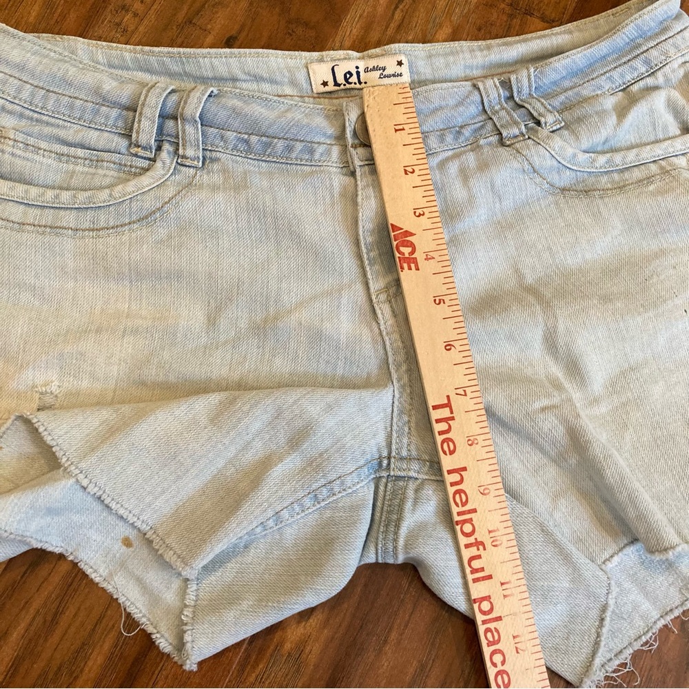 Vintage Women’s Lei Denim Distressed Cutoff Shorts, Size 11 - Picture 8 of 10